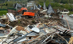Sapanca'da kan dökülen bungalovlar kaldırıldı