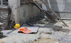 İnşaattan düşen işçi ağır yaralandı