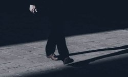 Genç kadını takip eden şahsa ev hapsi