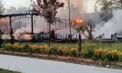 Lüks mekan alevlere teslim oldu
