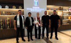 Rektör Sarıbıyık dünya şampiyonunu ağırladı