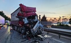 Hurdaya dönen araçtan hafif sıyrıklarla kurtuldu