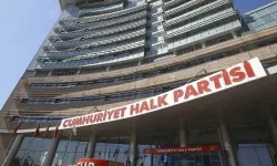CHP'de gelişme: O isim görevine döndü