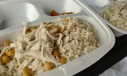 Mevlit pilavı 13 kişiyi hastanelik etti