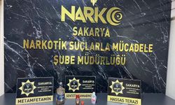 İstanbul'dan Sakarya'ya zehir ticareti yaparken yakalandılar!
