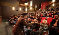 AKM’de "Gülümseten Hatıralar" Oyunu Sahnelendi