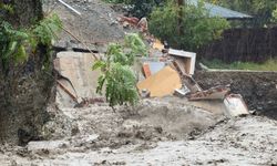 Sapanca’da sel felaketi: Dere kenarındaki ev saniyeler içinde yıkıldı