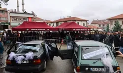 İki otomobil cami için satışa çıktı
