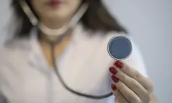 Sağlıkta yeni dönem: Hastalar onaylarını e-Nabız’dan verecek
