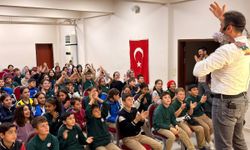 Minik öğrenciler “Bir Hikâye Bin Neşe” ile buluştu