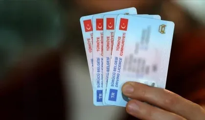 Eski Tip Ehliyet Yenilemede Son 7 Gün! 7.438 TL Ceza Ödememek İçin Acele Edin, Son Tarih 31 Ekim 2025