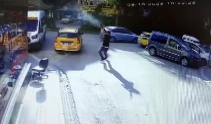 Kafeye otomatik tüfekle ateş açtı