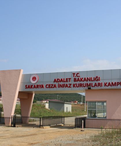 3 kadın torbacı Karasu'da yakalandı