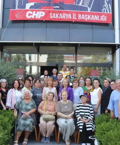 CHP Kadın Kolları istifa etti