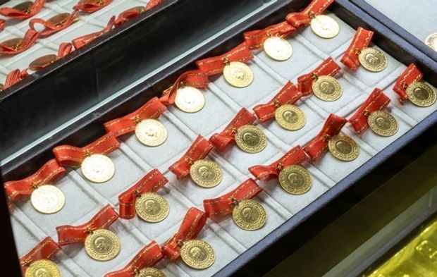 Altın haftaya nasıl başladı? Gram altın kaç TL oldu?