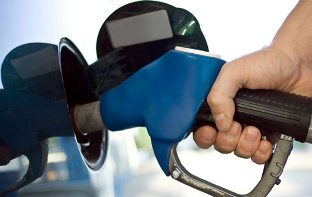 Akaryakıta çifte indirim geldi