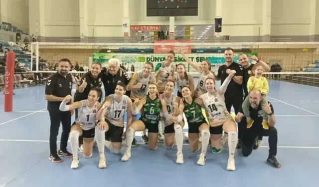 Sakarya Voleybol'dan sezona muhteşem kapanış!