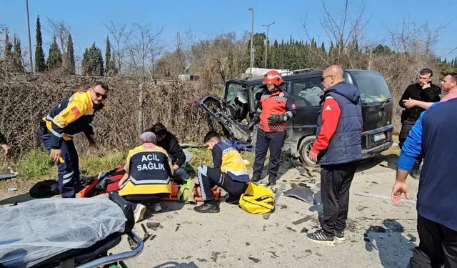 Sapanca'da feci kaza: 10 kişi yaralandı!