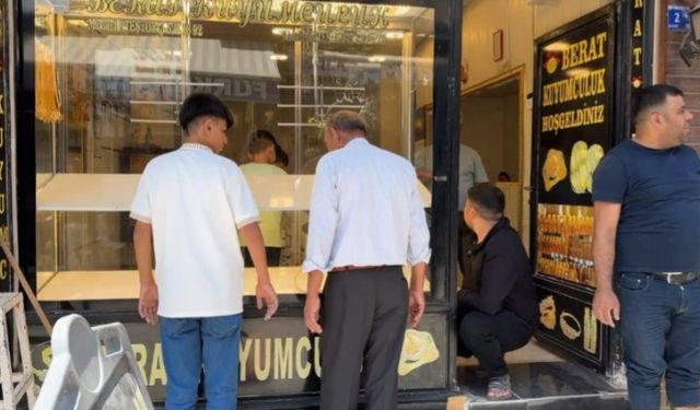 Pompalı tüfekle kuyumcuya soygun girişimi!