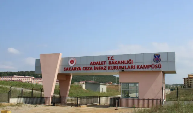 Bir mahkum daha cezaevinde canına kıydı!