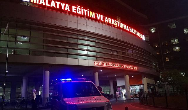 İki çocuk annesi 20'den fazla bıçak darbesiyle katledildi!