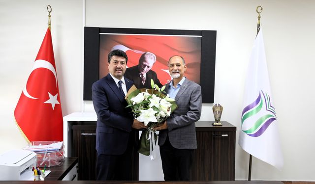 SUBÜ' de bayrak değişimi