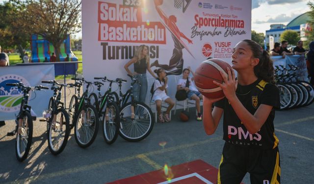 Sakarya’da sokak basketbolu coşkusu
