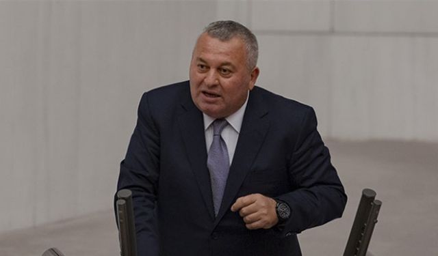 Cemal Enginyurt: Sakarya'da gençler ülkeyi terk ediyor!