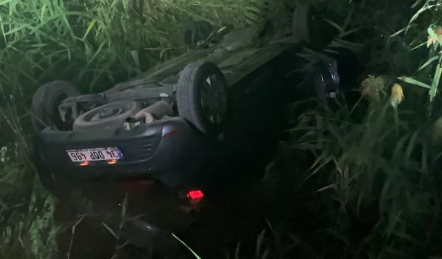 Trene yetişmek istediler: Su kanalına uçtular!