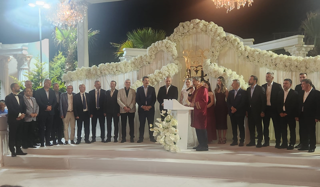 Ekşi ailesinin mutlu günü