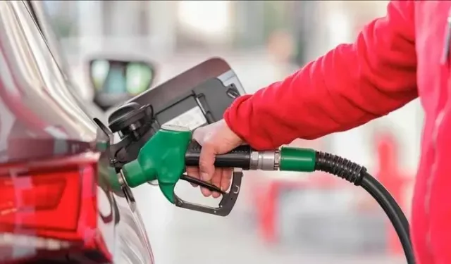 Otomobil sahiplerine kötü haber: Benzine zam geldi!
