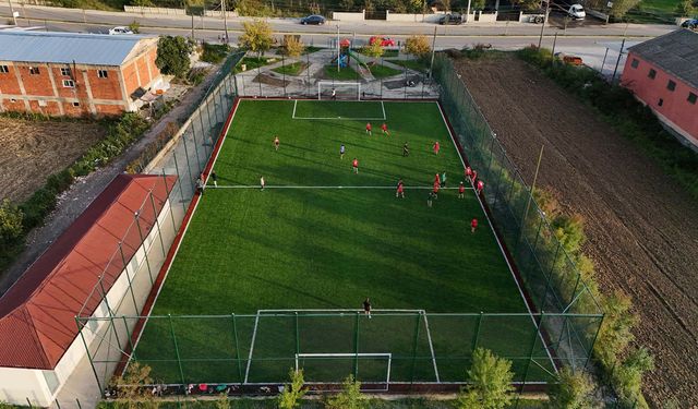 Karasu yeni spor tesisine kavuştu