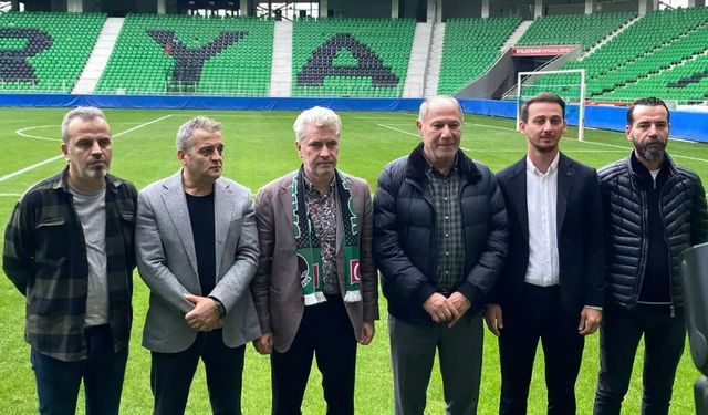 Başkan Kıratlı ve Yönetimi Sakaryaspor'da devam ediyor!