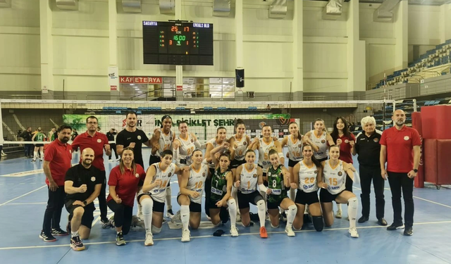 Sakarya'nın Sultanları Lig'de 4'te 4 yaptı