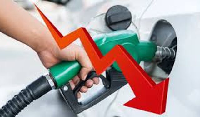 Araç sahipleri sevinecek! Benzine indirim geliyor