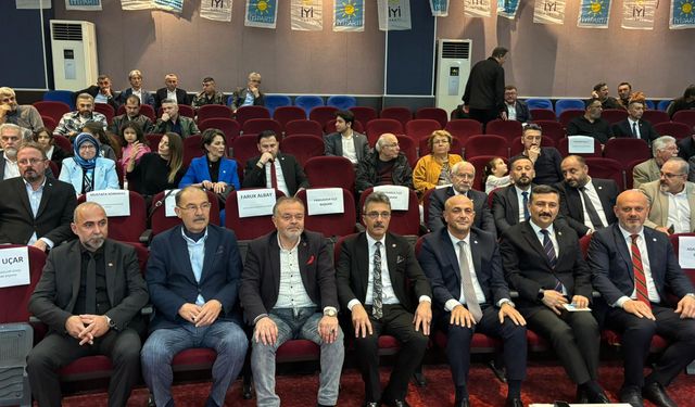 İYİ Parti Erenler'de kongreye gidiyor