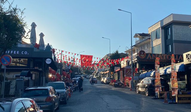 Cumhuriyet coşkusu sokakları renklendirdi