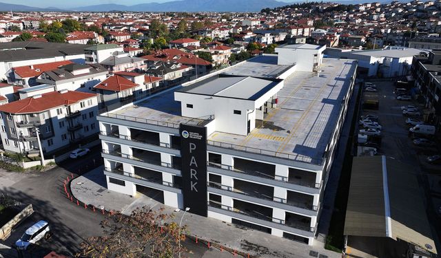 530 araçlık Katlı Otopark hizmete açıldı