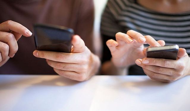 Kimliğimiz sosyal medyaya göre şekilleniyor