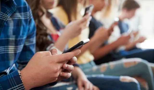 Lisede spam mesaj krizi!