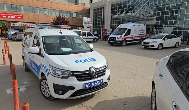 Kavgayı ayırmak isteyen amcasını yanlışlıkla vurdu!