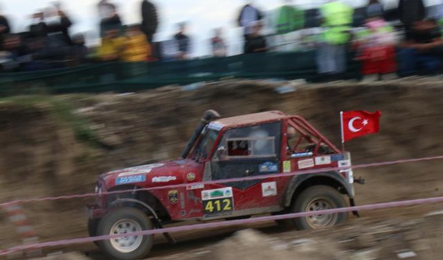 Off-Road Şampiyonası’nın 6. ayak yarışları nefes kesti