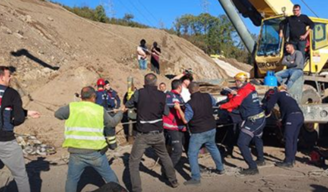 Kuyuya düşen işçinin ölümüyle ilgili 2 kişi serbest