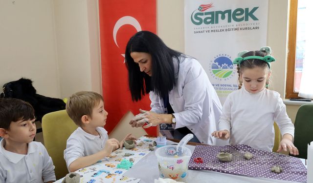 Minikler seramikle tanıştı