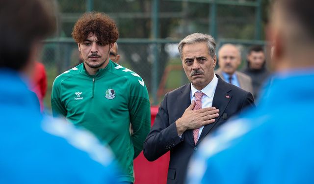 Sakaryaspor’un yanında olmaya devam edeceğiz