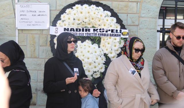 Ünlü oyuncu Burcu Özberk'in acı günü