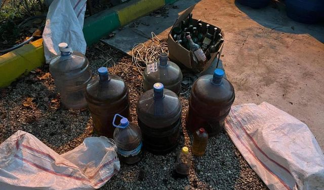 Yılbaşı için piyasaya sürülecekti: 6 ton sahte alkol yakalandı
