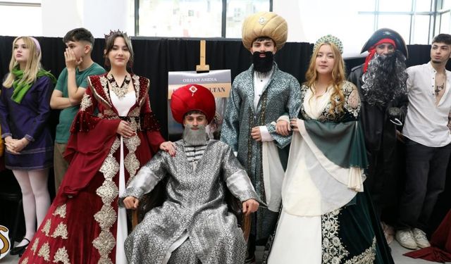 Roman kahramanları tanıtıldı