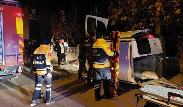 Bahçe duvarına çarpıp devrildi!