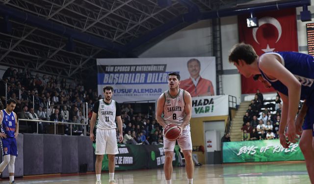 Büyükşehir Basketbol 11'de 11 için sahnede!